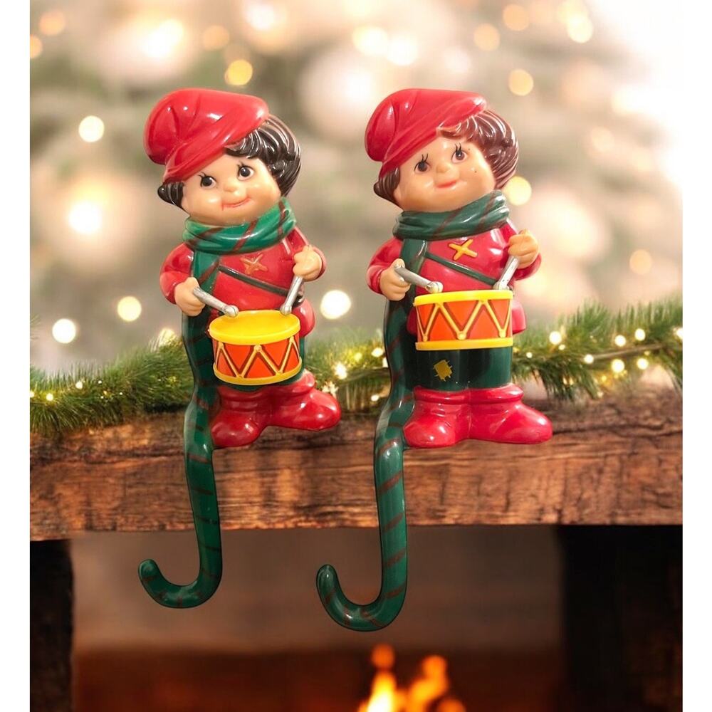 VINTAGE SET HONG KONG STOCKING HANGERS Christmas Plastic Drummer Boy 3077-41